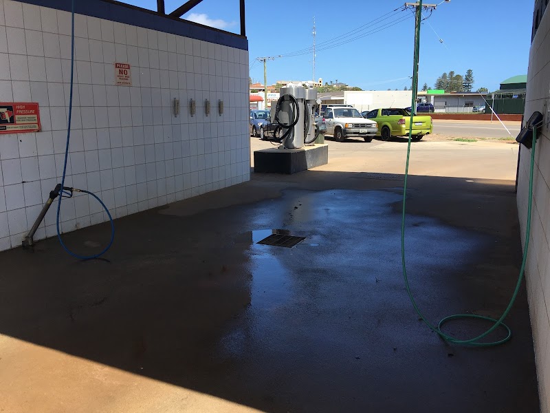 Geraldton Car Wash in Geraldton