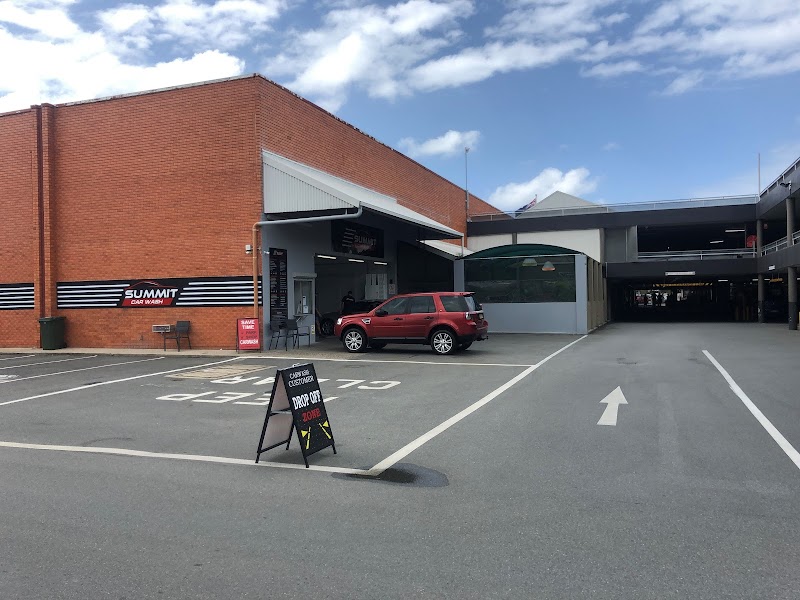 Summit Hand Car Wash & Detailing Centre Settlement City Shopping Centre in Port Macquarie