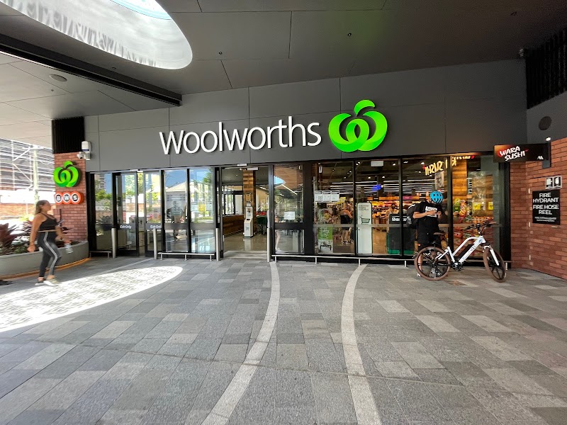 Woolworths Macarthur Central in Brisbane