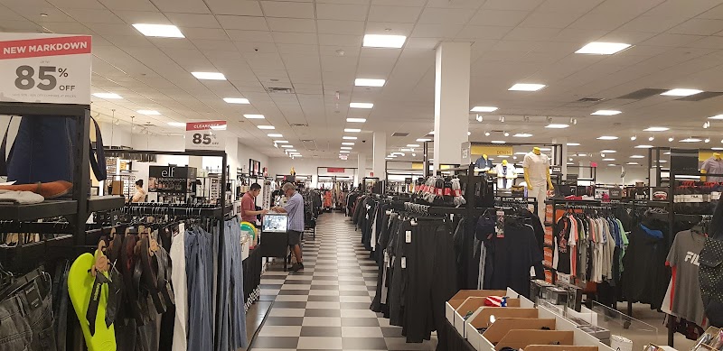 Bloomingdale's Outlet