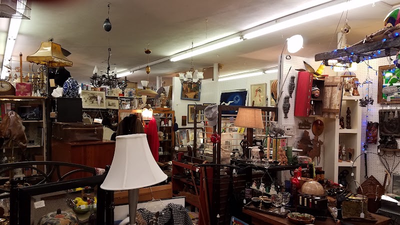 Eclectiques Antique Mall in Columbus OH