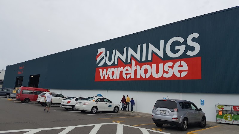 Bunnings Warehouse Porirua in New Zealand