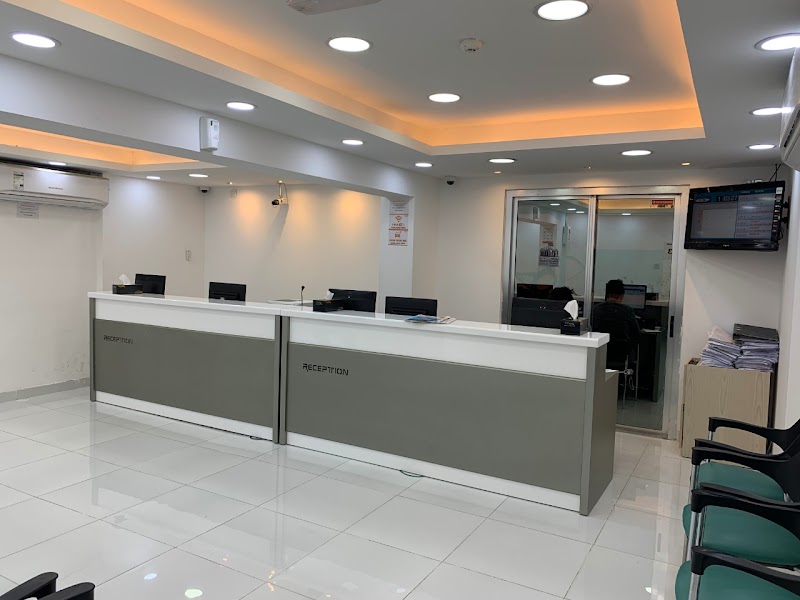 Al Noor Polyclinic Naif in Naif, Dubai