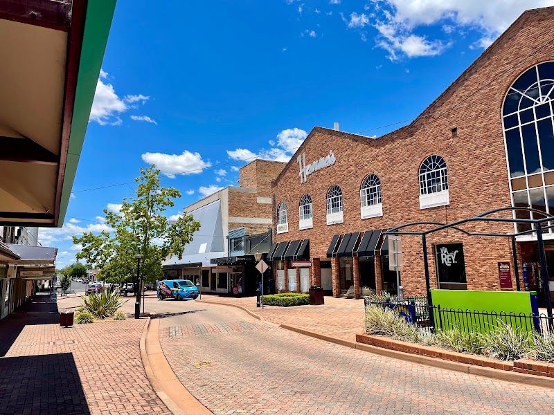 Cooper & Co Hairdressing in Armidale, New South Wales