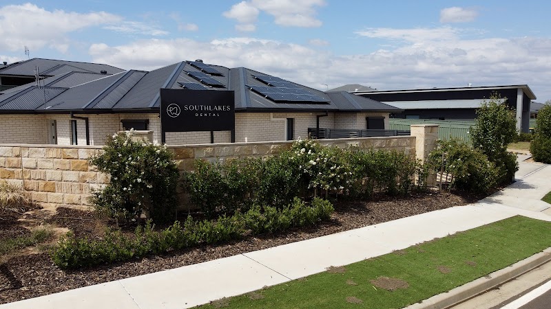 Crescent Dental in Dubbo, New South Wales