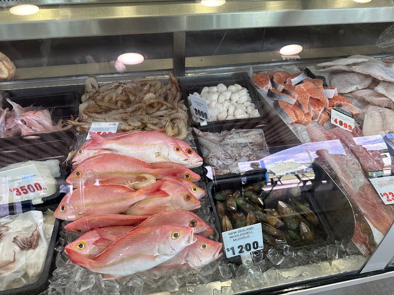 Gladstone Fish Market Retail Shop in Gladstone, Queensland