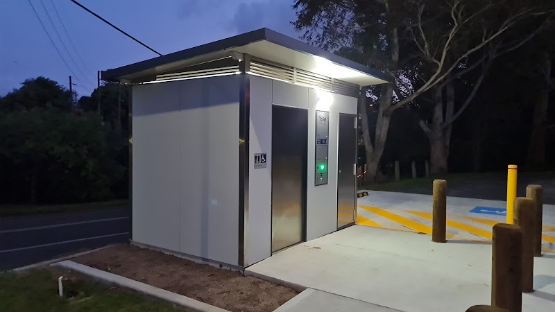 Public Toilet Gilmore Park in Wollongong, New South Wales