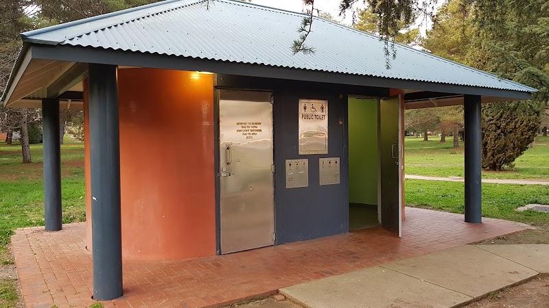 Public Toilet in Canberra, Australian Capital Territory