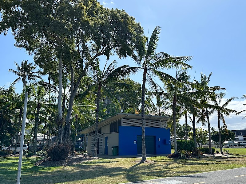 Public toilets in Cairns, Queensland