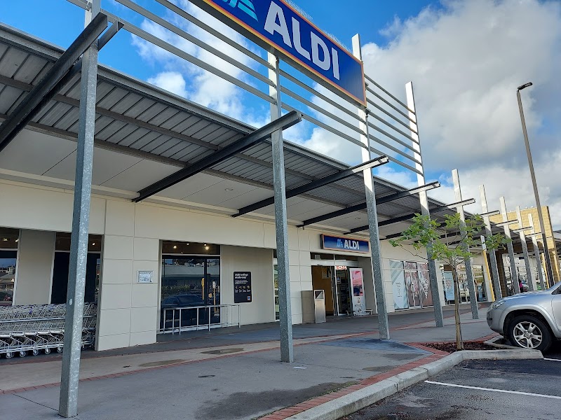 Solomon Merchants in Albany, Western Australia