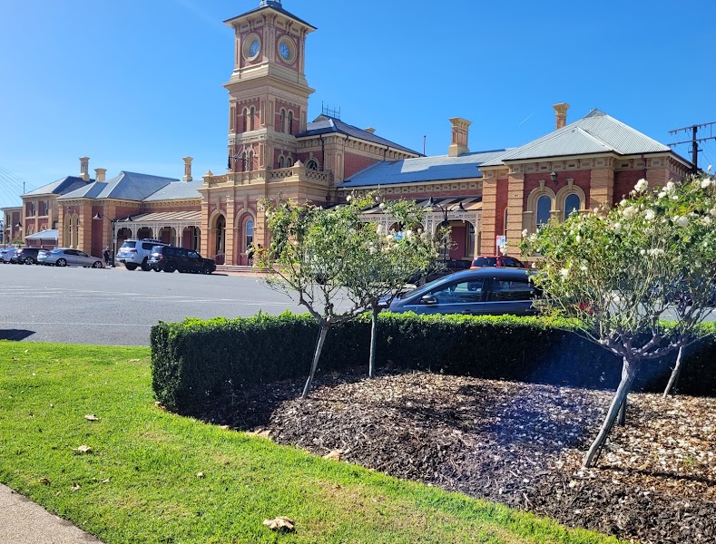 Blue Plaque: Betro Abicare (Abikhair) in Albury-Wodonga, Australia