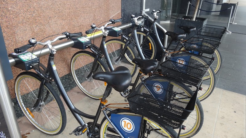 Novotel Bicycle Hire in Canberra, Australia