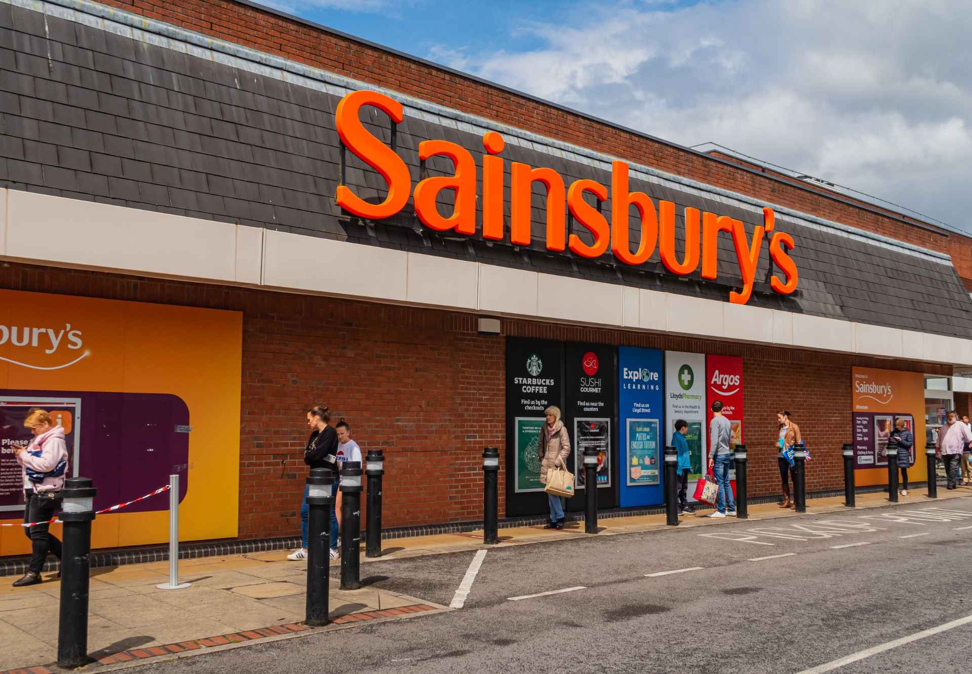 Inside UK's Biggest Sainsbury's: A Comprehensive Guide to the Sainsbury ...