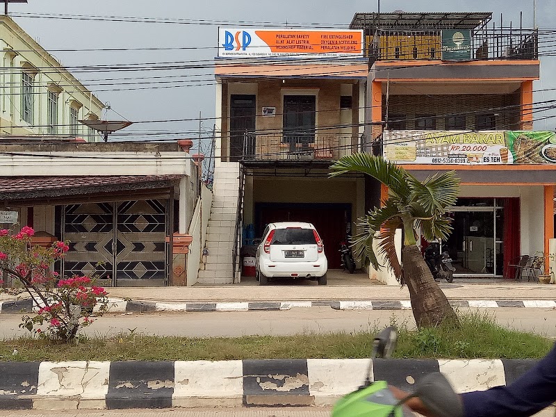 Foto Toko Bahan Bangunan yang ada di Koja, Jakarta Utara