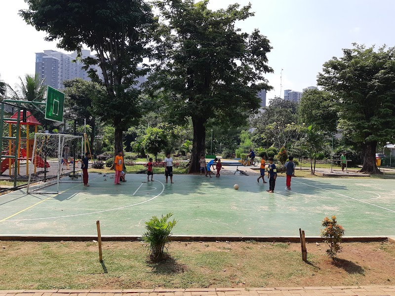 Salah satu playground yang ada di Kembangan, Jakarta Barat