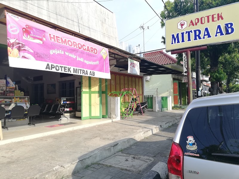 Foto apotek terdekat di Kab. Pemalang