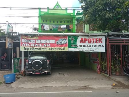 Foto apotek terdekat di Kab. Takalar