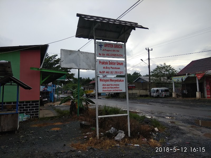 Foto apotek terdekat di Kab. Tanah Bumbu