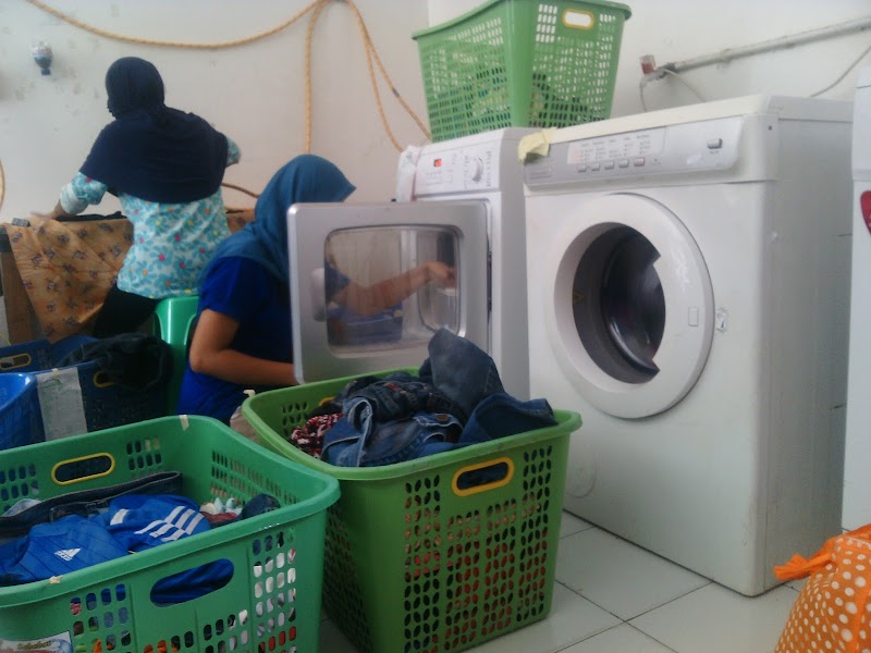 Foto binatu laundry di Rembang
