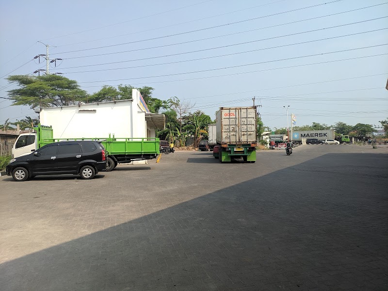 Foto Pom Bensin terdekat di Kota Semarang