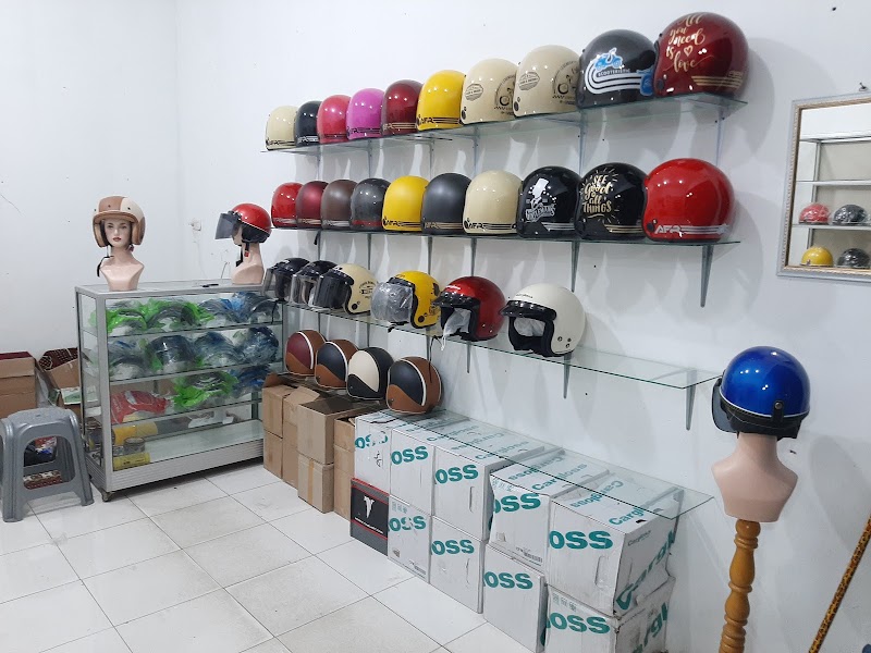 Toko Helm di Bandar Lampung