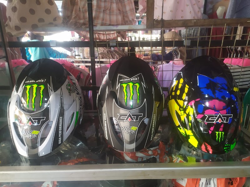 Toko Helm di Bangka Selatan