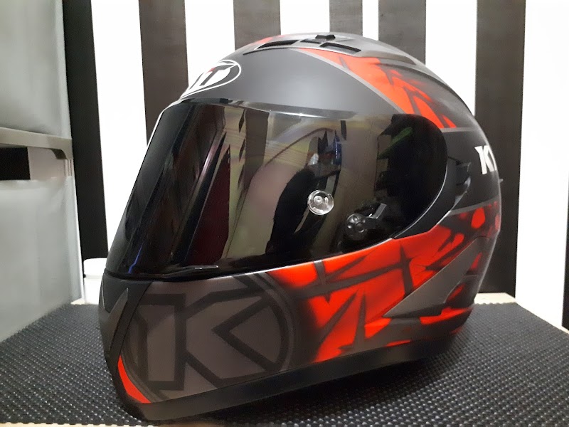 Toko Helm di Banyumas