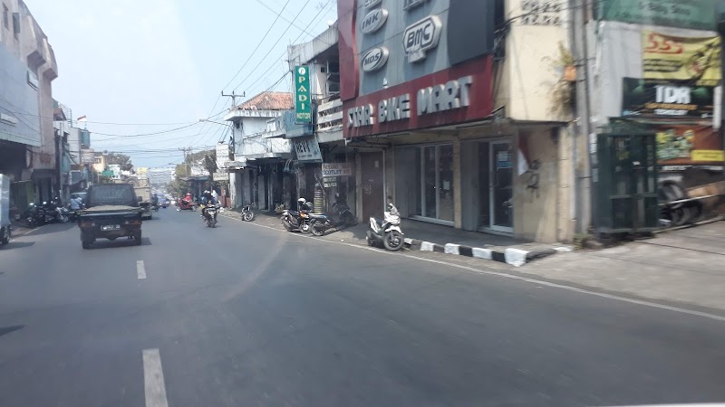 Toko Helm di Kab. Sukabumi