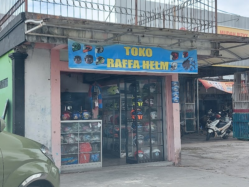 Toko Helm di Katingan