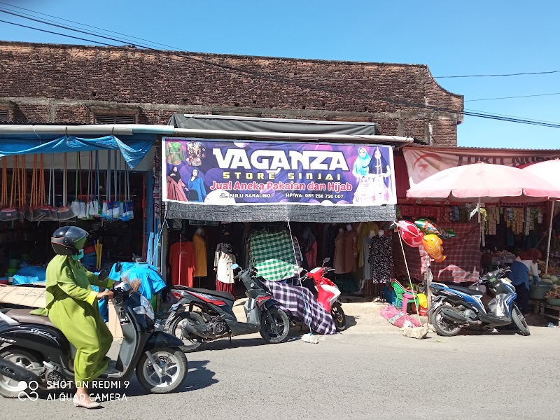 Toko Helm di Sinjai