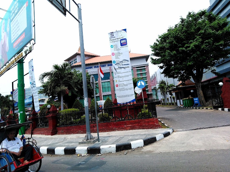 ATM Bank BRI (2) terbaik di Kota Cirebon