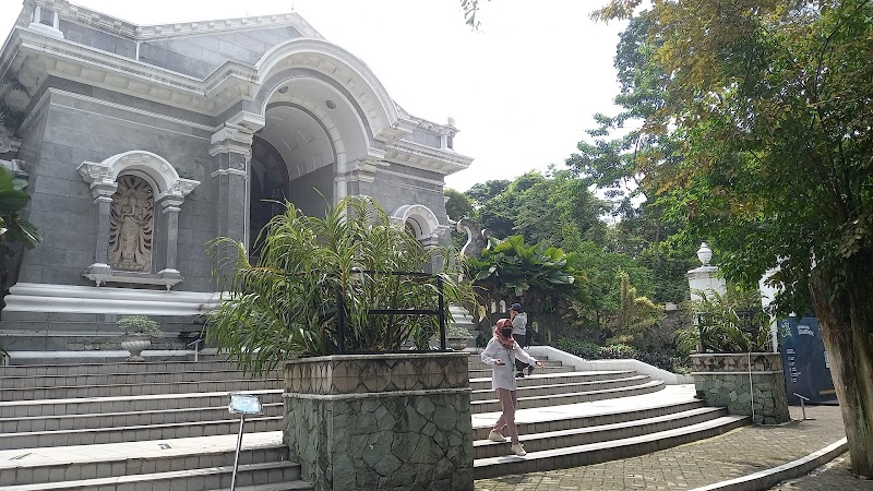 Bank BRI ATM - KEBUN RAYA BOGOR (2) terbaik di Kota Bogor