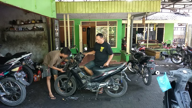 Bengkel motor terbaik di Kab. Jombang