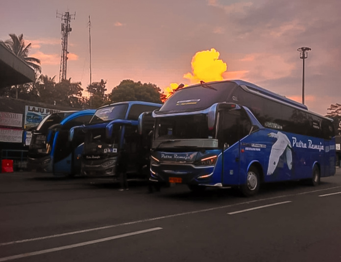 Agen Bus (1) terbaik di Kota Salatiga