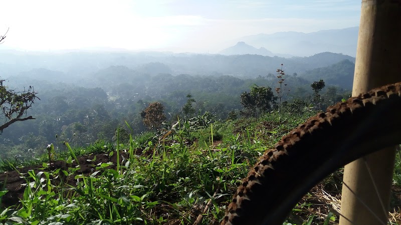 Agen Tiket Pesawat (1) terbaik di Kab. Sumedang