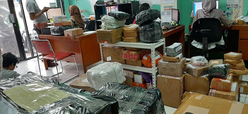 Jasa Pengiriman Barang (1) terbaik di Jakarta Selatan