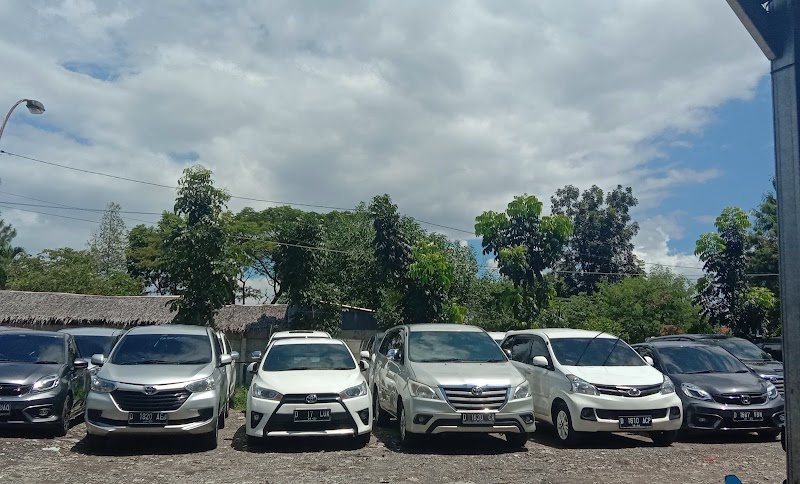 Rental Mobil (1) terbaik di Kota Bandung