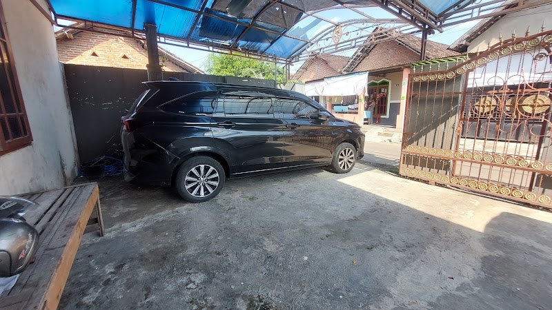 Rental Mobil (1) terbaik di Kota Kediri