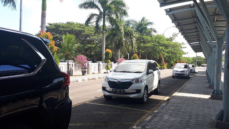 Rental Mobil (1) terbaik di Kota Mataram