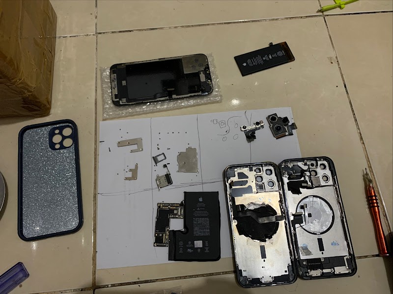 Service iPhone (1) terbaik di Kab. Tangerang