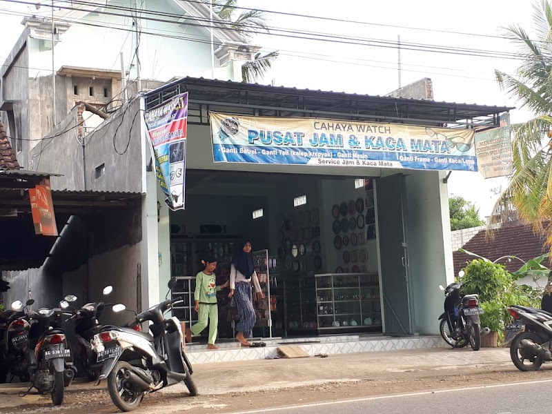 Service Jam Tangan (1) terbaik di Kab. Trenggalek