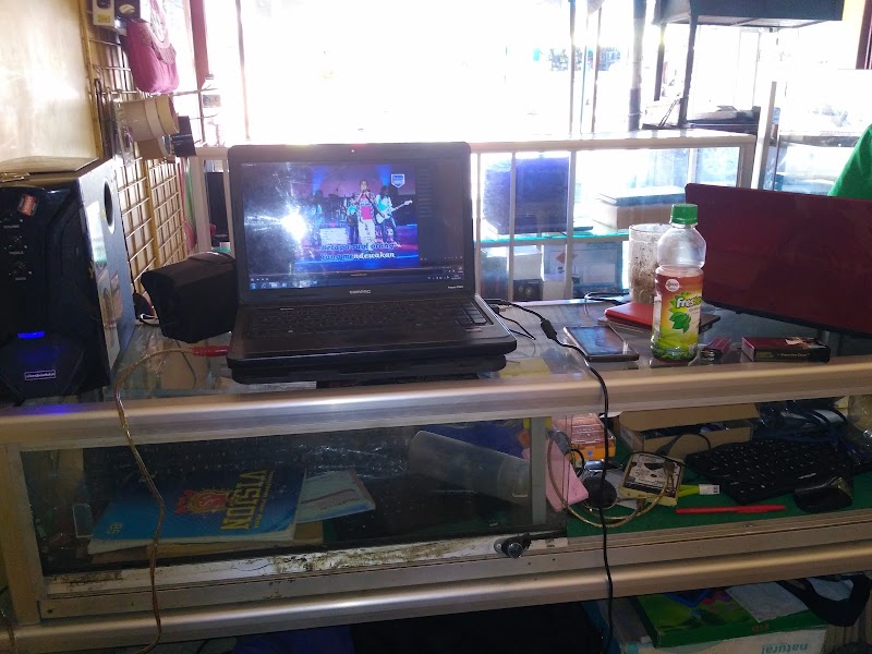 Service Laptop (1) terbaik di Kab. Demak