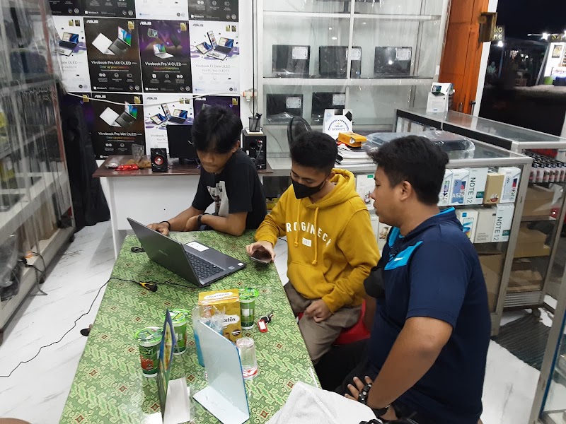 Service Laptop (1) terbaik di Kab. Karawang