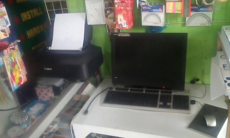 Service Laptop (1) terbaik di Kota Blitar