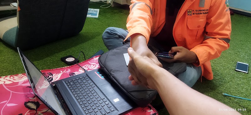 Service Laptop (1) terbaik di Kota Cirebon