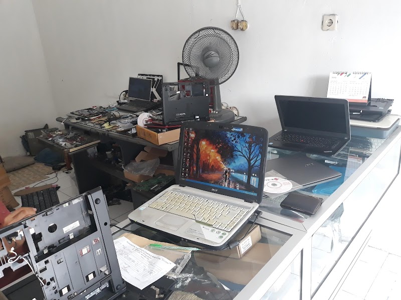 Service Laptop (1) terbaik di Kota Yogyakarta