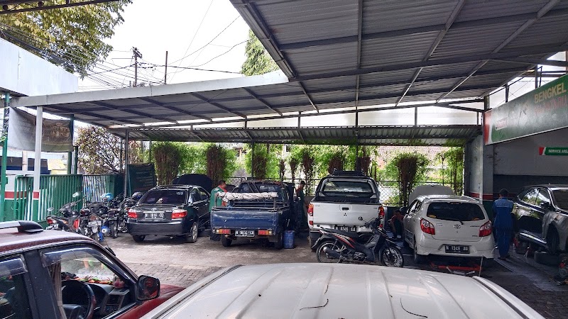 Service Mobil (1) terbaik di Kota Malang