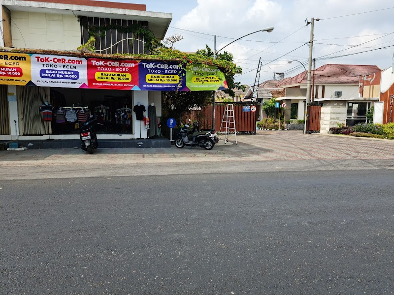 Toko Baju (2) terbaik di Kab. Klaten