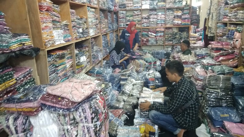 Toko Baju (2) terbaik di Kab. Purworejo