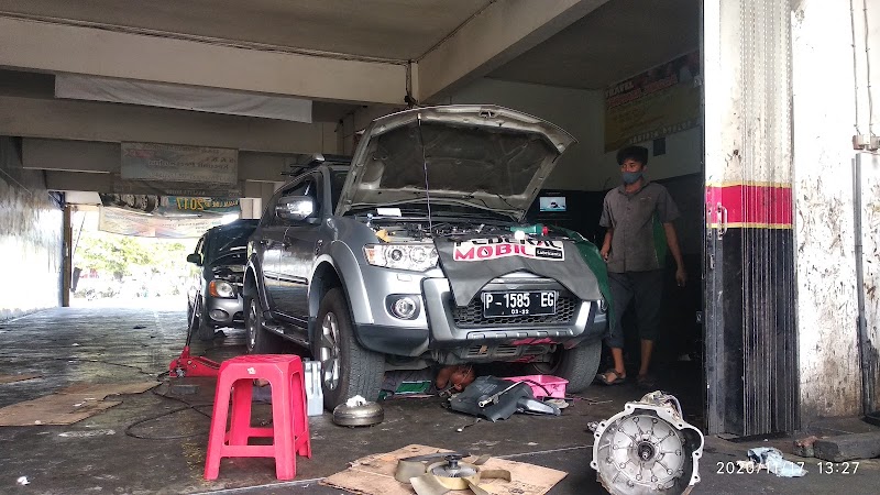 Toko Ban Mobil (2) terbaik di Kab. Situbondo